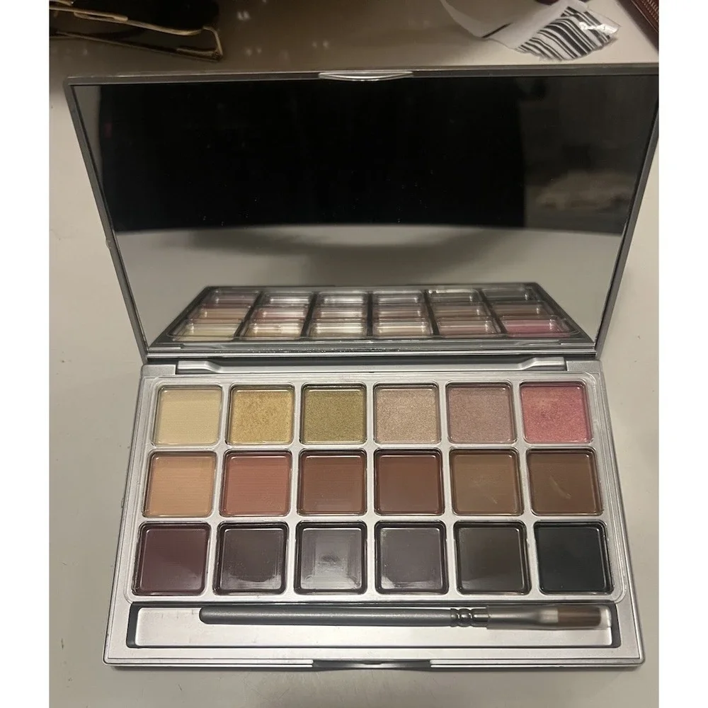 Kryolan Professional Make Up Eyeshadow Palette 18 Colors